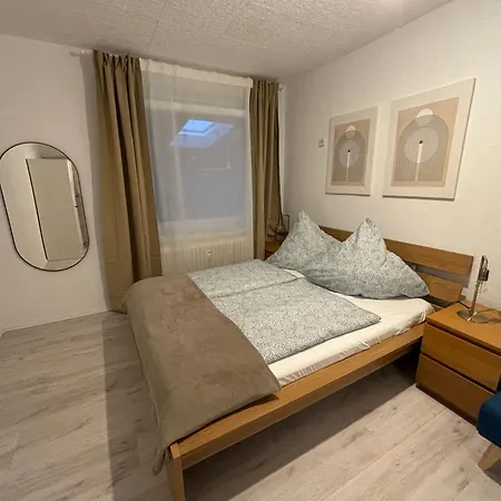 200qm - 9 - Parkplatz - 3 Baeder - Mallibase Apartmán Garbsen