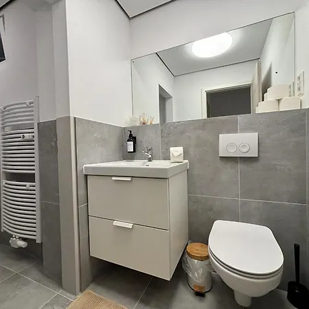 Apartmán 200qm - 9 - Parkplatz - 3 Baeder - Mallibase
