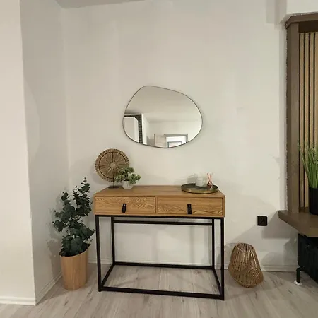 200qm - 9 - Parkplatz - 3 Baeder - Mallibase Apartmán