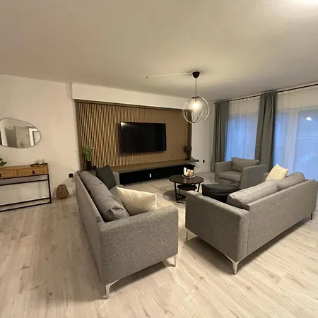 200qm - 9 - Parkplatz - 3 Baeder - Mallibase Apartmán *